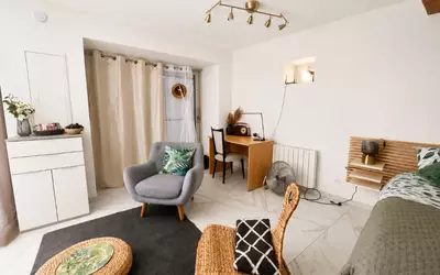 Oullins (69600)
