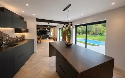 + Dépendance 50M² + Piscine, Lamorlaye (60260)