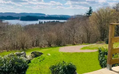 Moux-En-Morvan (58230)