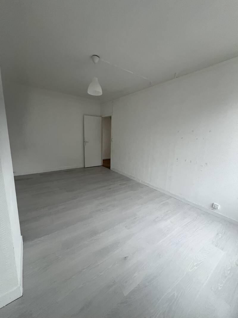 Melun (77000)