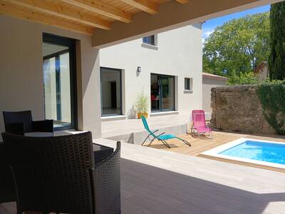 Vente maison 6 pièces Saint-Quentin-la-Poterie (30700)