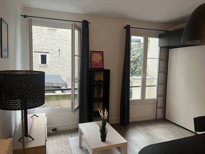 Location appartement studio Paris 9e