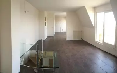 -Duplex -Terrasse 25 M2