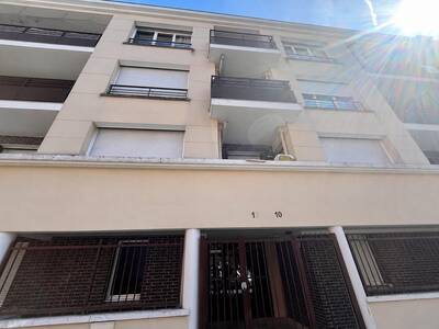 Location appartement studio Livry-Gargan (93190)
