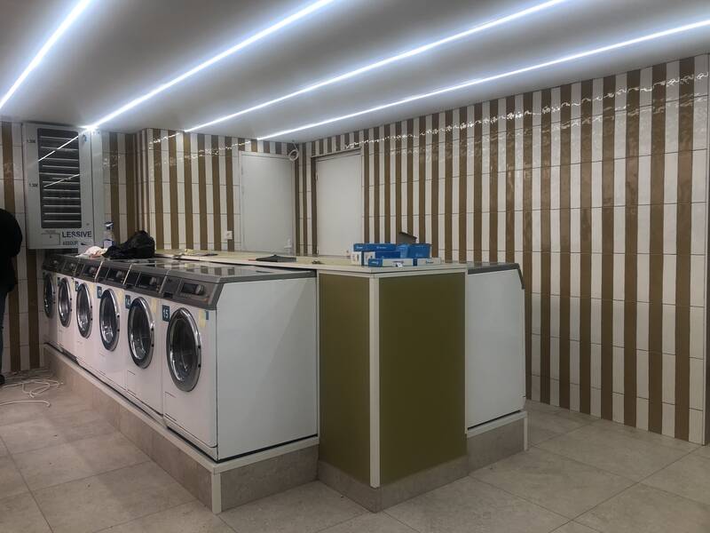 Local commercial Murs De Commerce Occupés - Rueil-Malmaison - 640.000&nbsp;&euro;