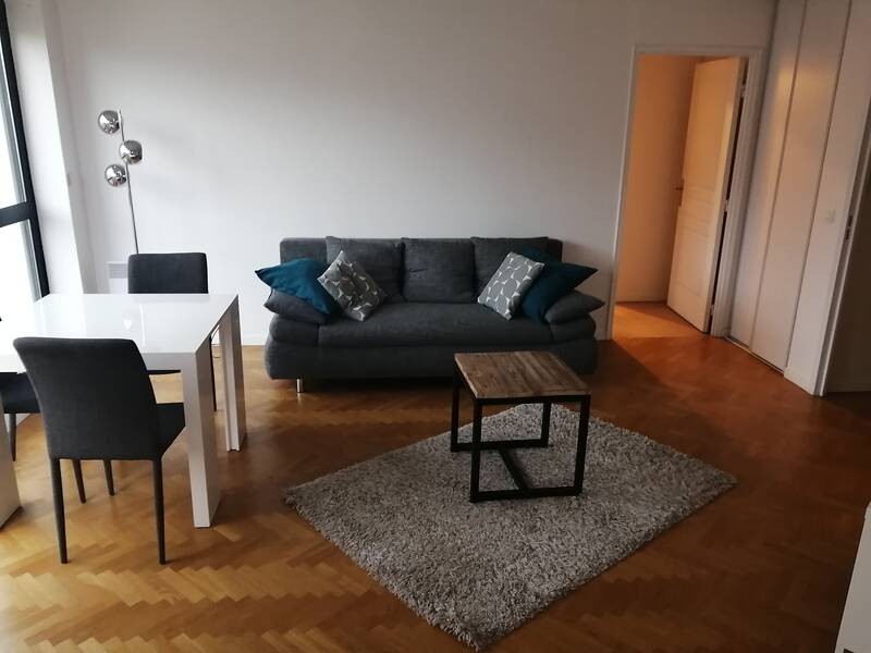 Puteaux (92800)