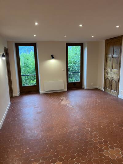 Location appartement 3 pièces Puget-Théniers (06260)