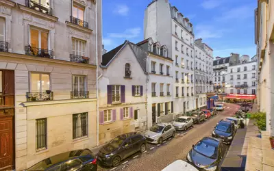 Paris 18E