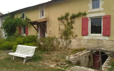 Sainte-Soline (79120)