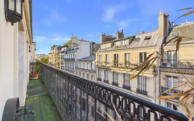 Paris (75116)