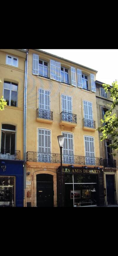 Location appartement studio Aix-en-Provence (13)