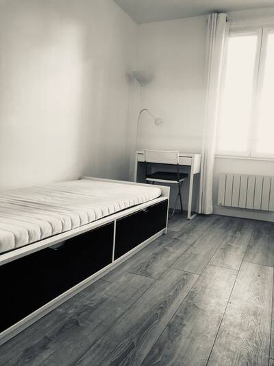 Location appartement studio Paris 7e