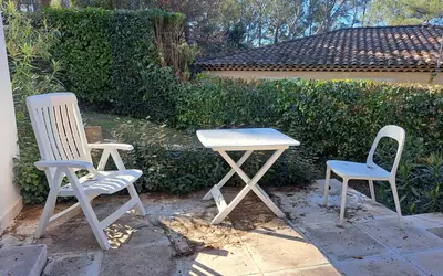 10 Mn Aix-En-Provence, A Calas-Cabries