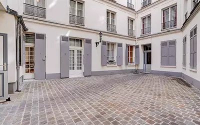 Paris 17E (75017)