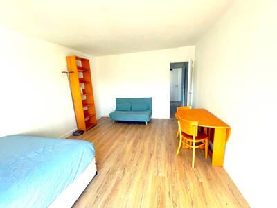 Location appartement studio Paris 18e