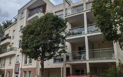 Issy-Les-Moulineaux (92130)