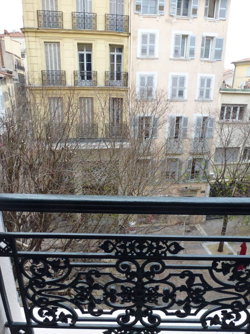 Toulon (83000)