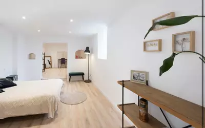 Fréjus (83600)