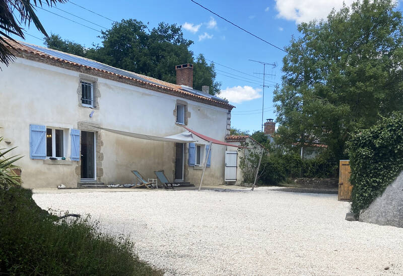 + Grange  Les Clouzeaux (85430)