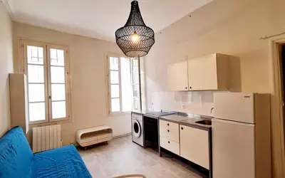 Avignon (84000)