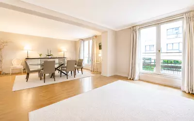 Neuilly-Sur-Seine (92200)