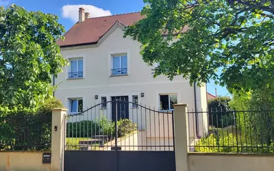 Champs-Sur-Marne (77420)