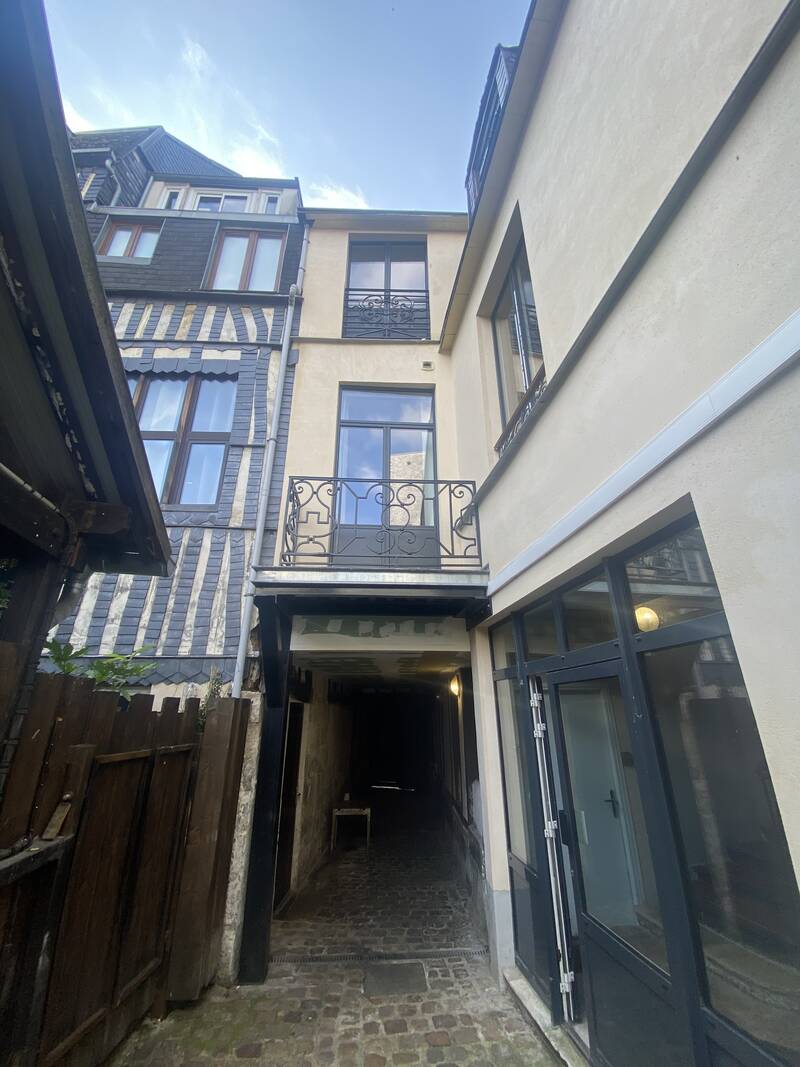 Rouen (76000)