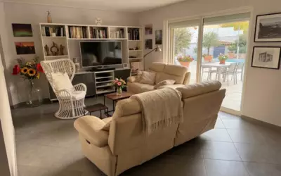 Poulx (30320)