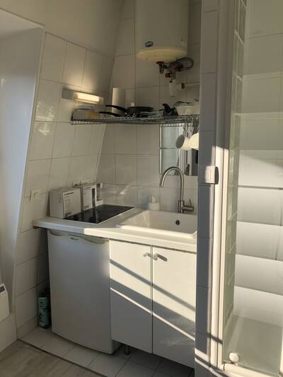 Location appartement studio Paris 18e
