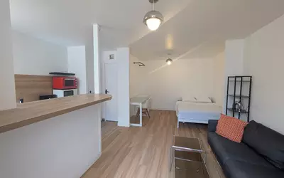 Nantes (44000)