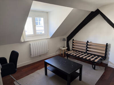 Location appartement studio Paris 7e