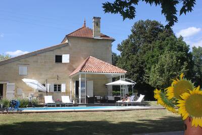Vente maison 10 pièces Saint-Pey-de-Castets (33350)