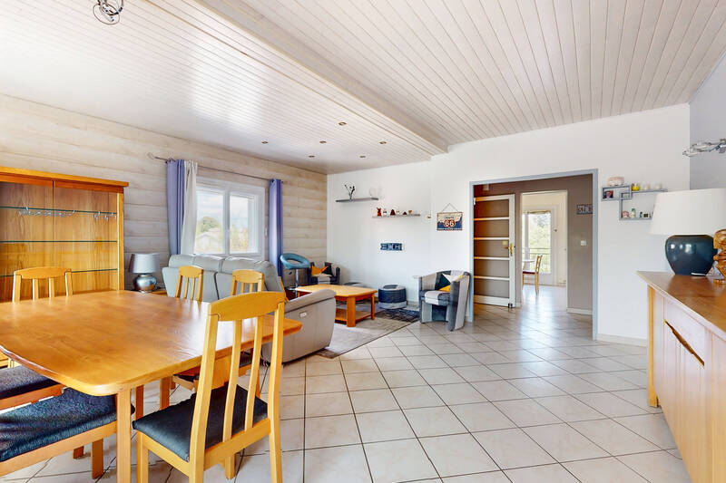 Familiale Avec Deux Logements Indépendants