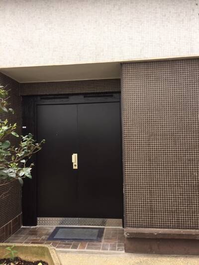 Location appartement 3 pièces Paris 19e