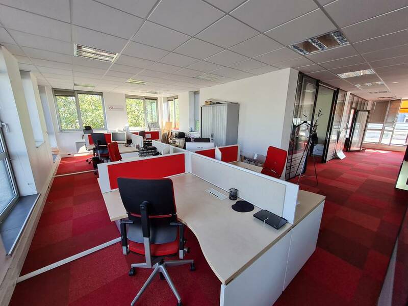 Bureaux, local professionnel Neuilly-Plaisance (93360) - 34 m² - 1.200 €