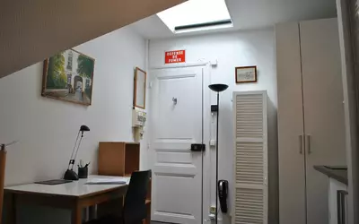 Indépendante - Paris 17E