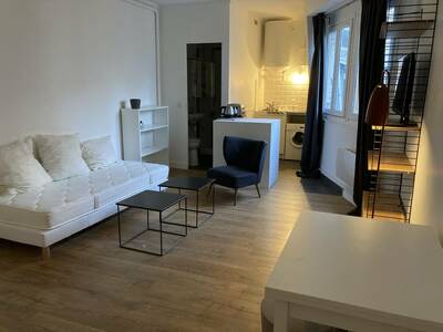 Location appartement studio Paris 7e