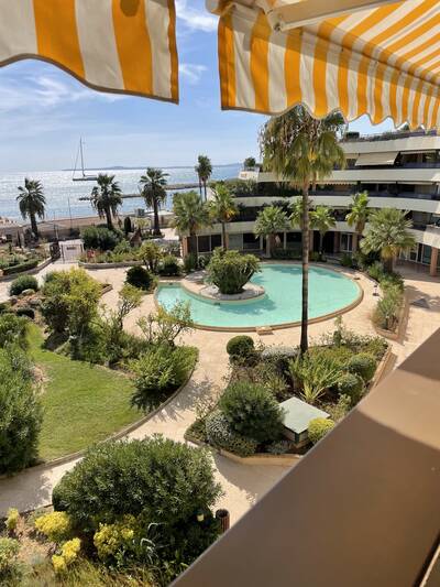 Vente appartement 3 pièces Saint-Laurent-du-Var (06700)