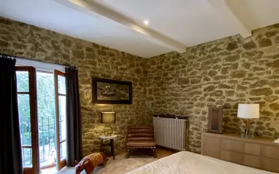 Pernes-Les-Fontaines (84210)