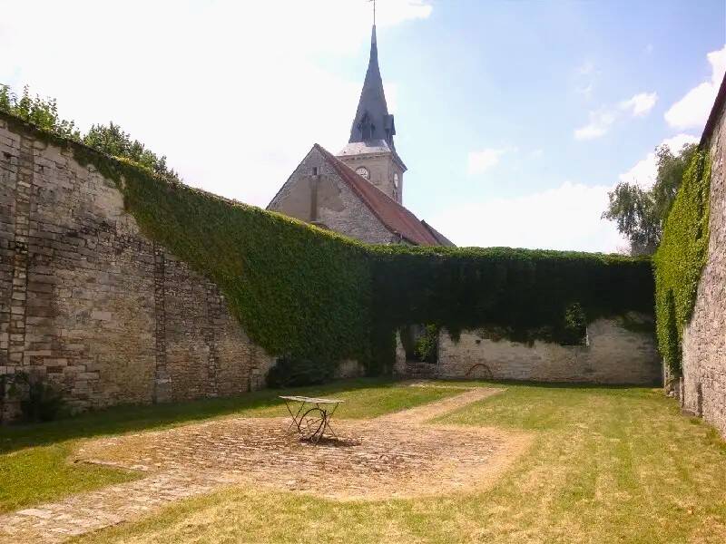 Tousson (77123)