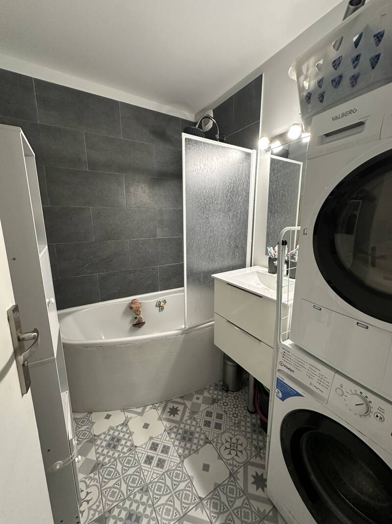 Magny-Le-Hongre (77700)