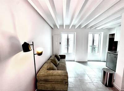Location appartement studio Paris 4e