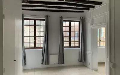 Rouen (76000)