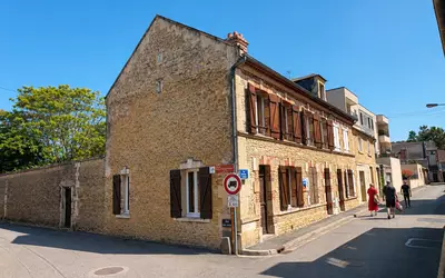 Dives-Sur-Mer (14160)