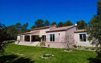 Bagnols-En-Forêt (83600)