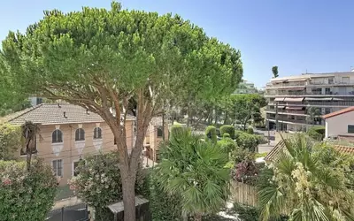 Antibes (06600)