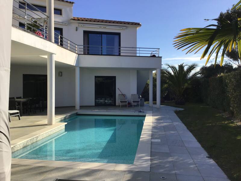 Saint-Cyr-Sur-Mer (83270)