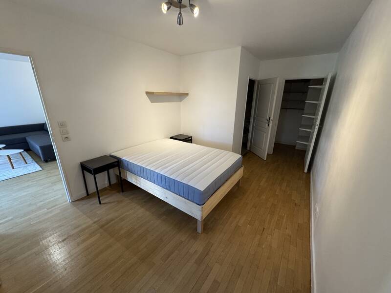 Issy-Les-Moulineaux (92130)