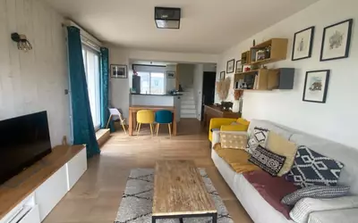 Nantes (44000)
