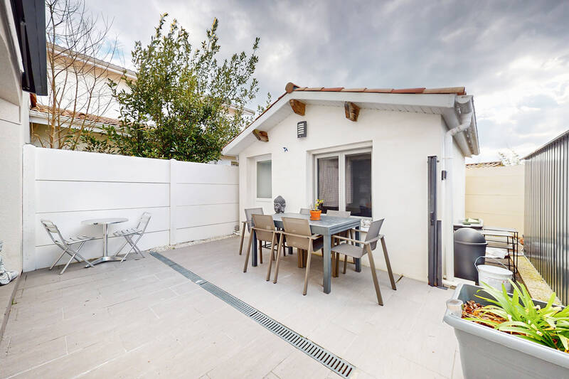 Gujan-Mestras-Avec Studio Indépendant De 15M2-